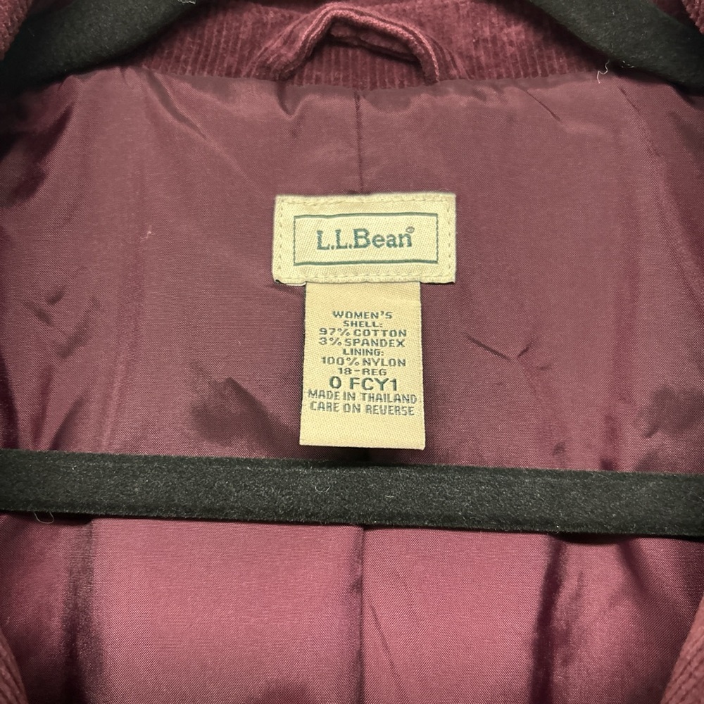L.L. Bean Women's Velvet Maroon Blazer - Picture 2 of 3